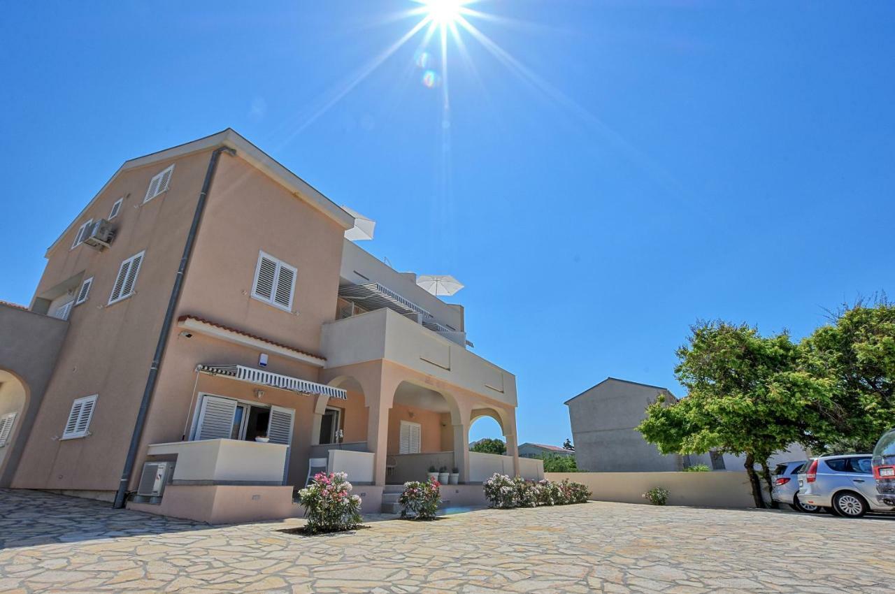 Villa Magena - Luxury Apartments In Pag Center Паг Экстерьер фото